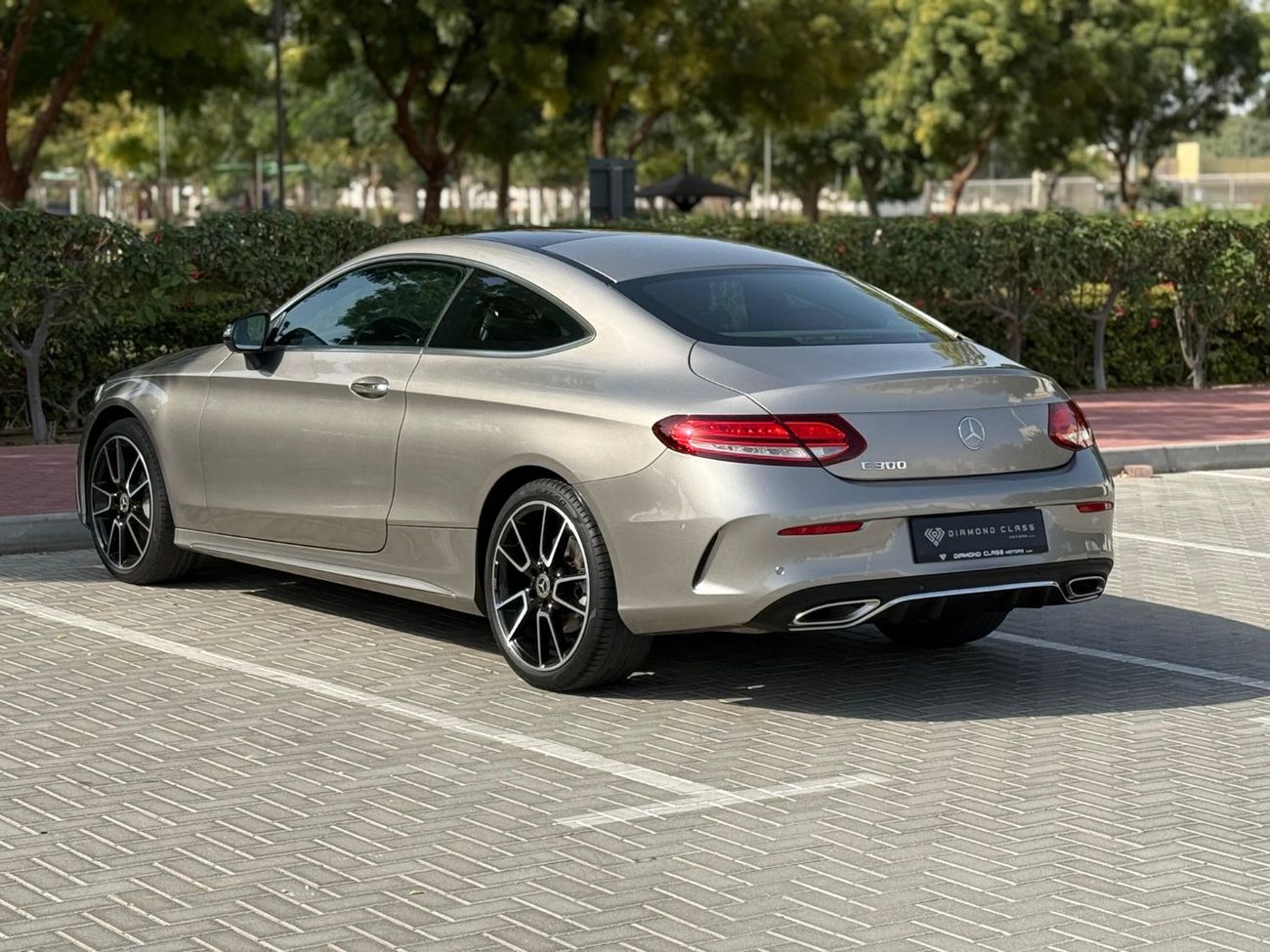 مرسيدس بنز C 300 كوبيه