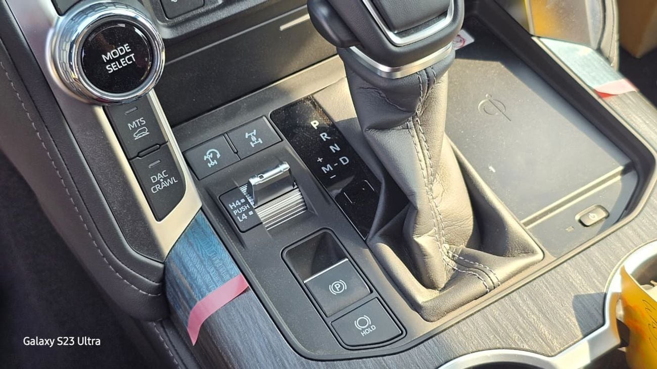 تويوتا لاند كروزر 3.5T VXR Hybrid