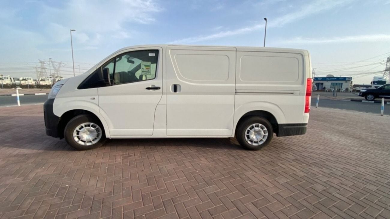 تويوتا هاياس BRAND NEW CARO VAN 2022 5 DOORS FOR EXPORT ONLY