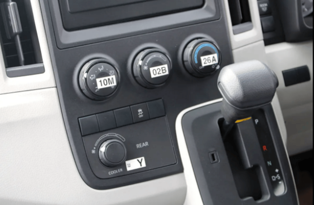 Toyota Hiace ECTWFR010 - Right Hand Drive - 2025 Toyota Hiace High Roof Passenger Van Commuter - 2.8L Diesel Auto