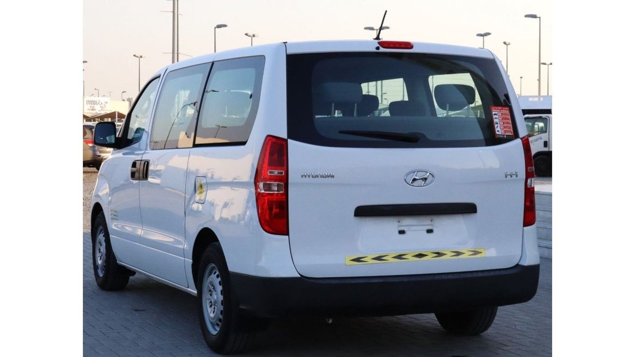 Hyundai H-1 Std Hyundai H1 2020 GCC in excellent condition without accidents
