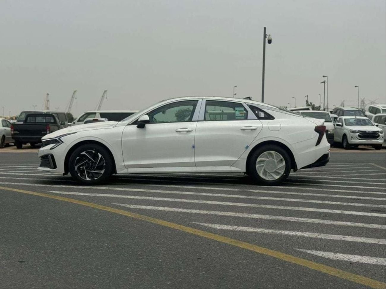 Kia K5 Kia K5 EX Kia K5 2.0L Hybrid | GCC | 2026 |