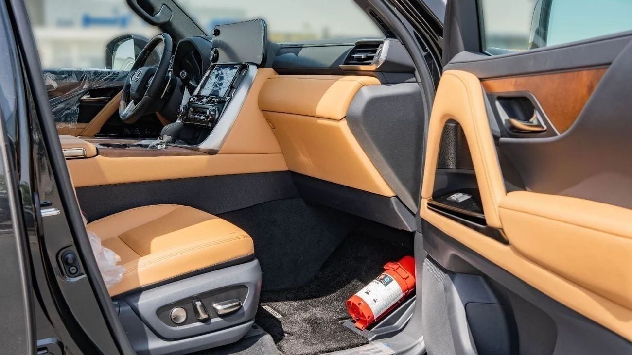 لكزس LX 700h 2026 Lexus LX700h Signature 3.5L Hybrid - with auto Park