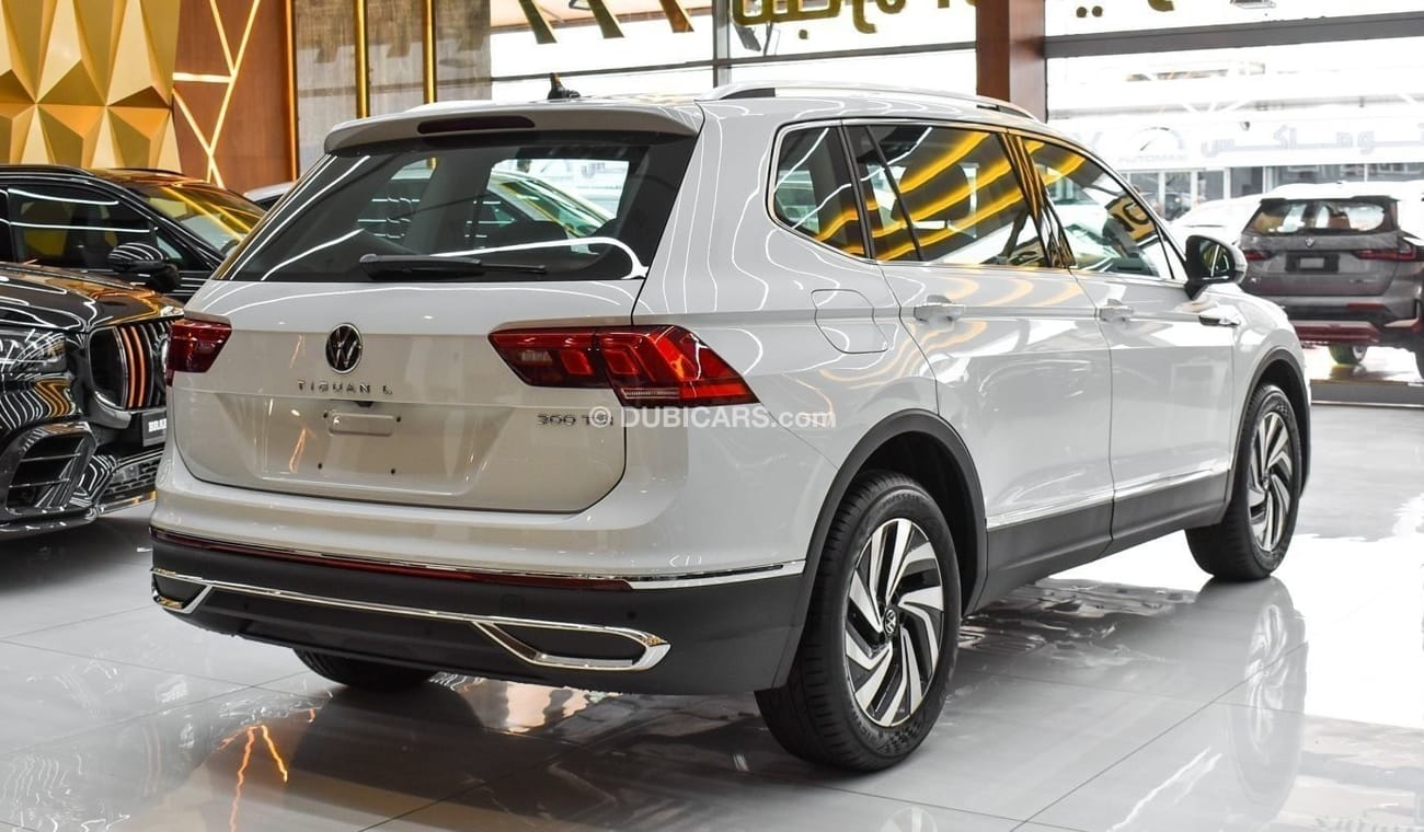 Volkswagen Tiguan VOLKSWAGEN TIGUAN 300 TSI 2WD | 2023
