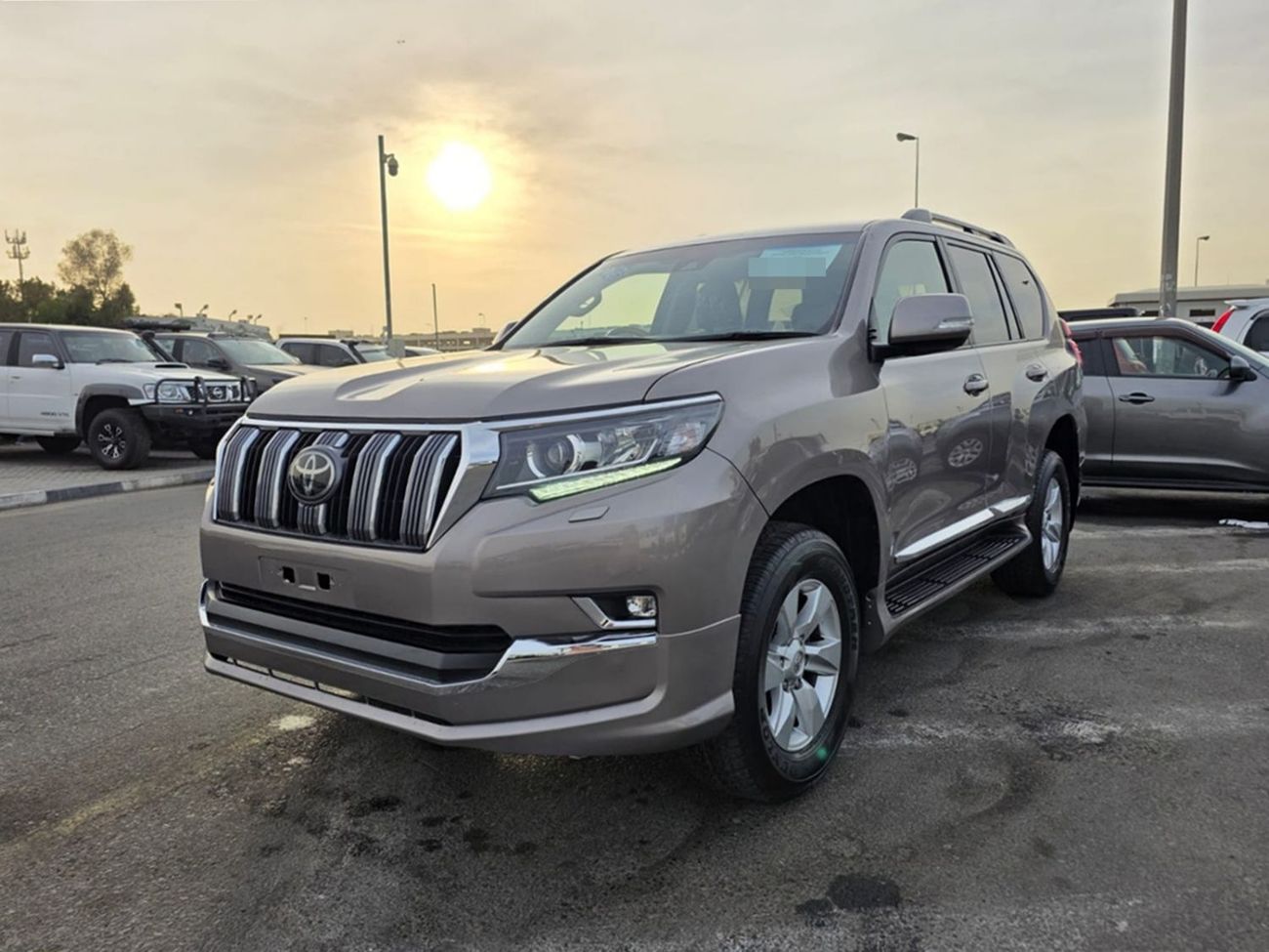 Toyota Land Cruiser TOYOTA LAND CRUISER PRADO SUV RHD 2019 MODEL 2.8 L DIESEL AUTOMATIC(PM52159)