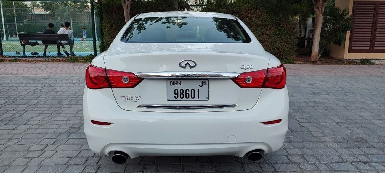 إنفينيتي Q50 Premium 3.0L (300 HP)