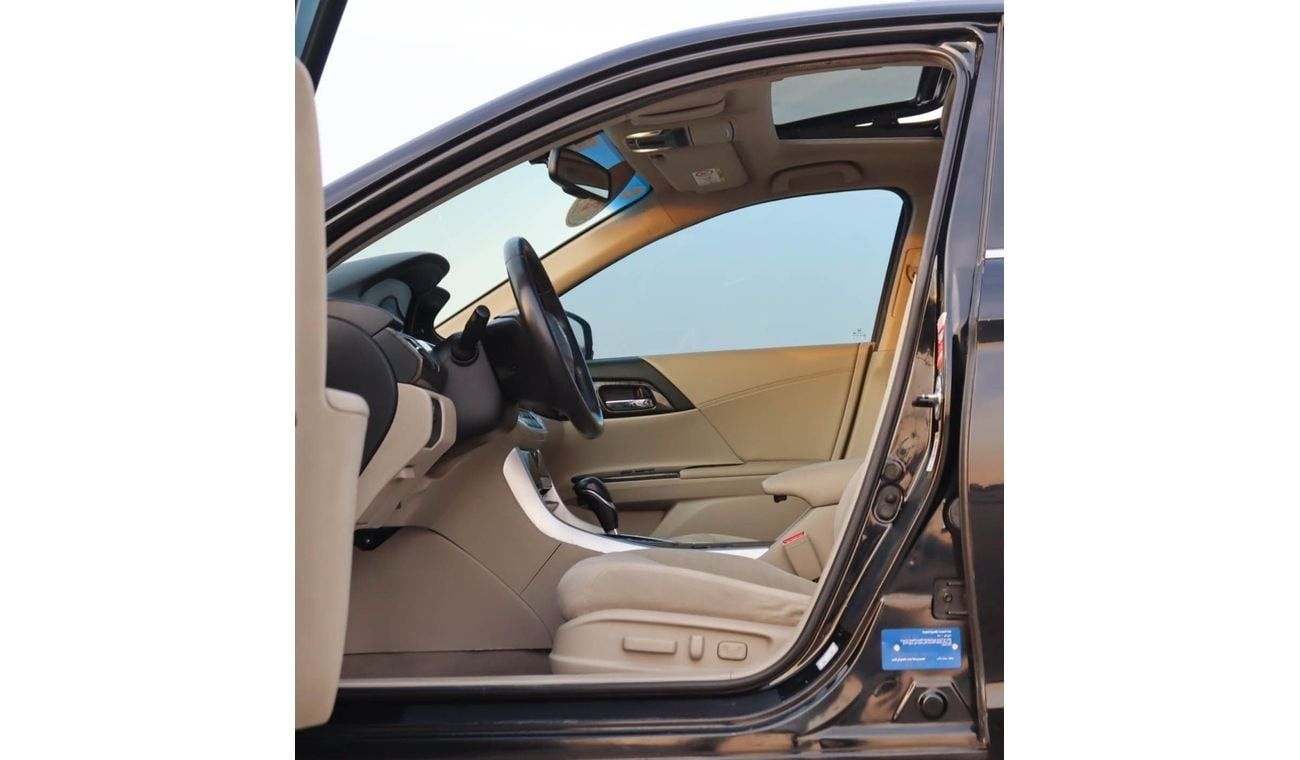 Honda Accord EX 2.4L Honda Accord 2015 GCC accident-free in excellent condition