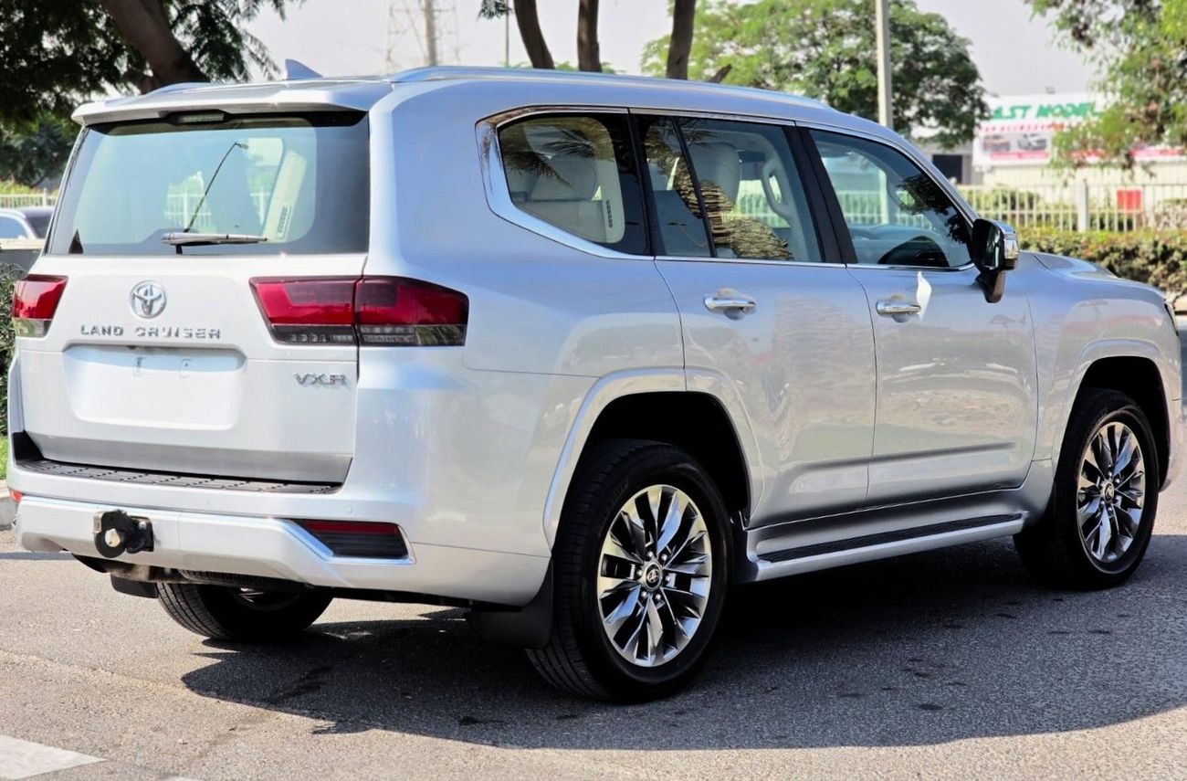 Toyota Land Cruiser VXR 4.0L FULL OPTION 2023 GCC AL FUTTAIM SINGLE OWNER IN MINT CONDITION
