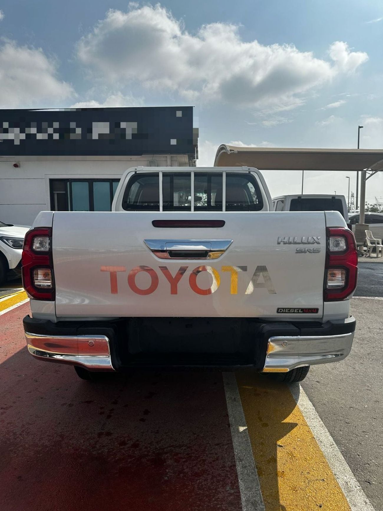 تويوتا هيلوكس GLX TOYOTA HILUX 2.4L DIESEL A/T MY 2026