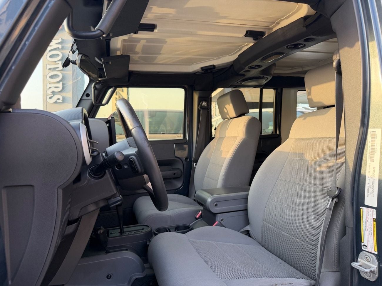 جيب رانجلر أنليميتد 6.75L Short Wheelbase
