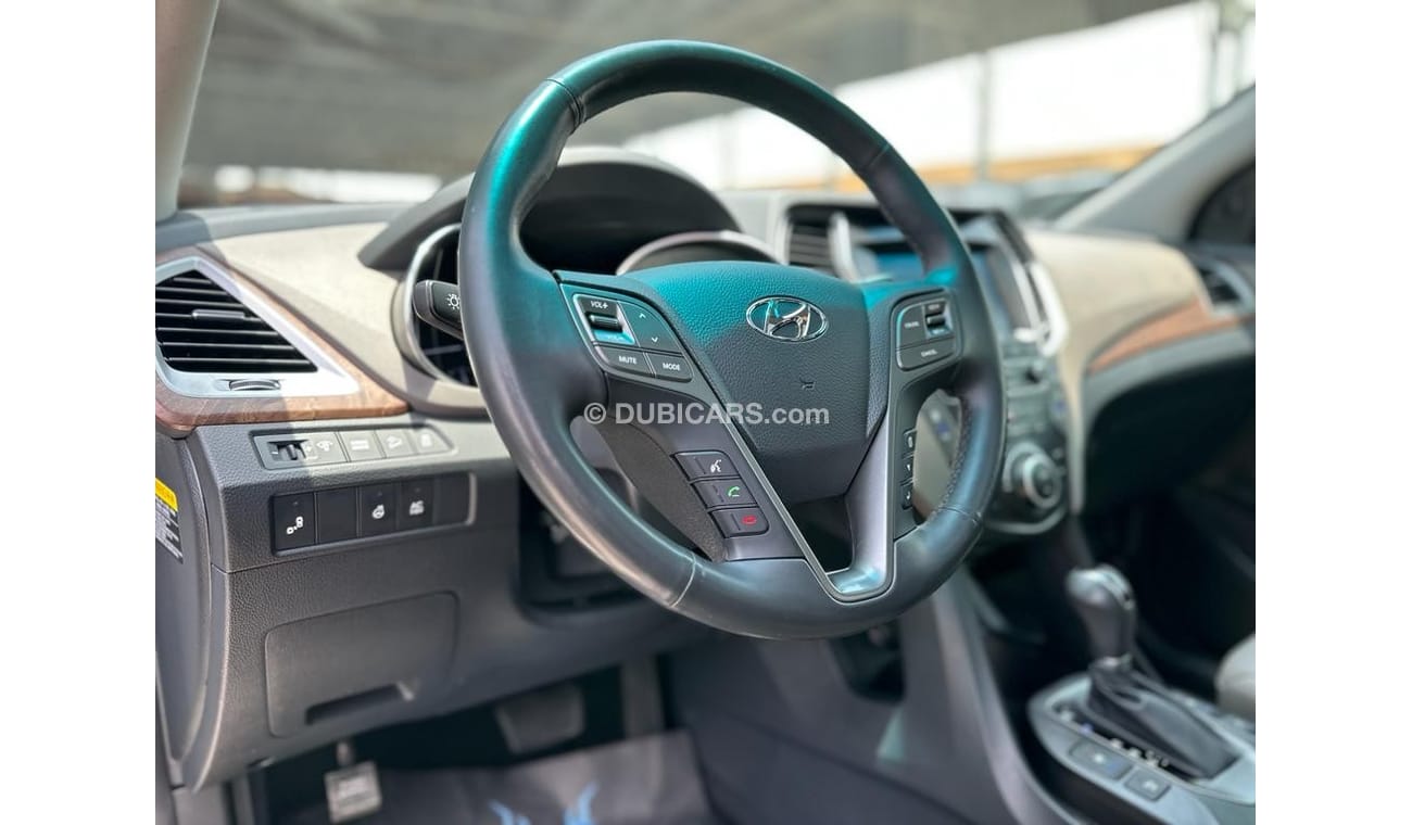 Hyundai Grand Santa Fe