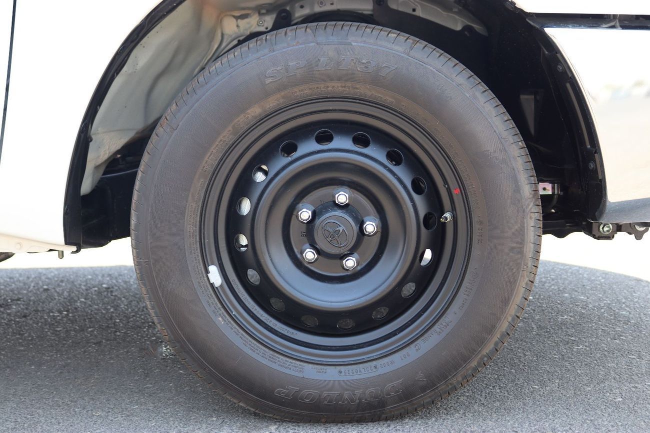 Toyota Hilux Hilux 2.4L GL | D-4D | Single Cabin | 6-Speed Manual | GCC | Power Windows & Mirrors