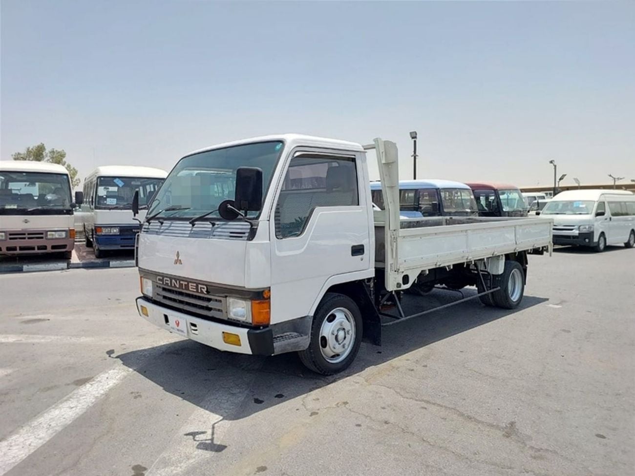 Mitsubishi Fuso Canter MITSUBISHI CANTER 4D33 TRUCK RHD 1993 MODEL 4.2 L DIESEL MANUAL(PM81723)