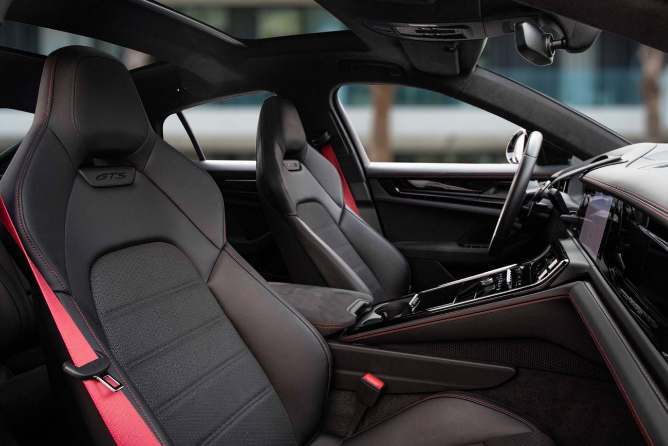 بورش باناميرا Panamera GTS | 9,205 P.M | 0% Downpayment | Excellent Condition! | Ramadan Offer!