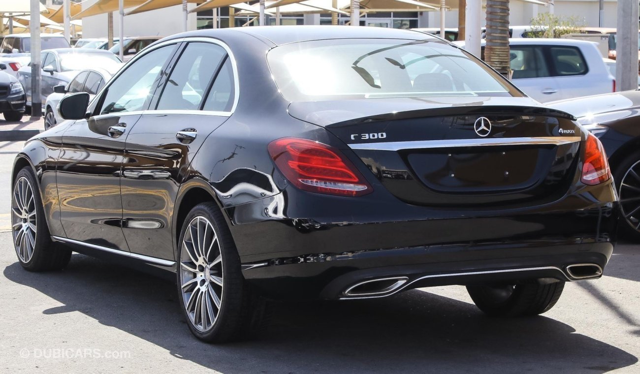 مرسيدس بنز C 300 4 Matic