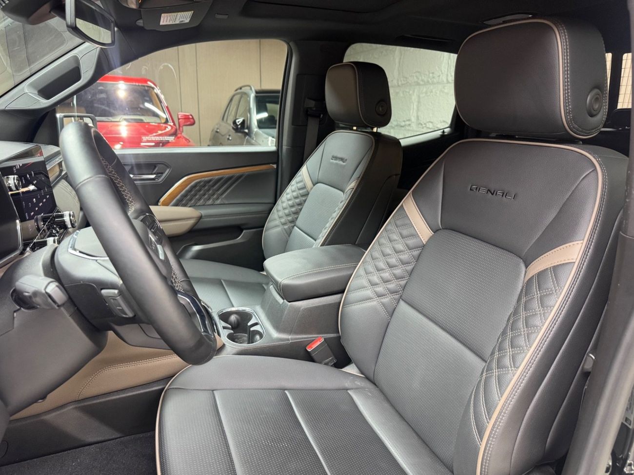 جي أم سي كانيون AT4X 2.7T