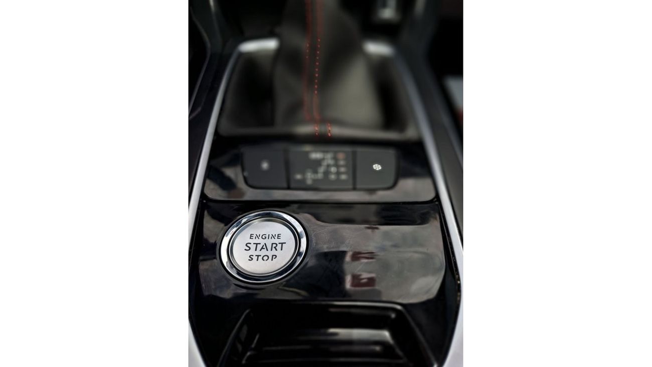 بيجو 308 GT لاين GCC