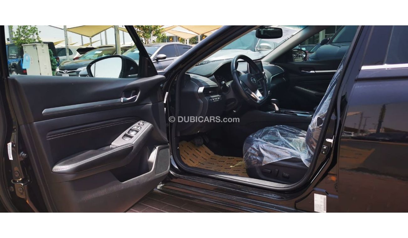 نيسان ألتيما SV