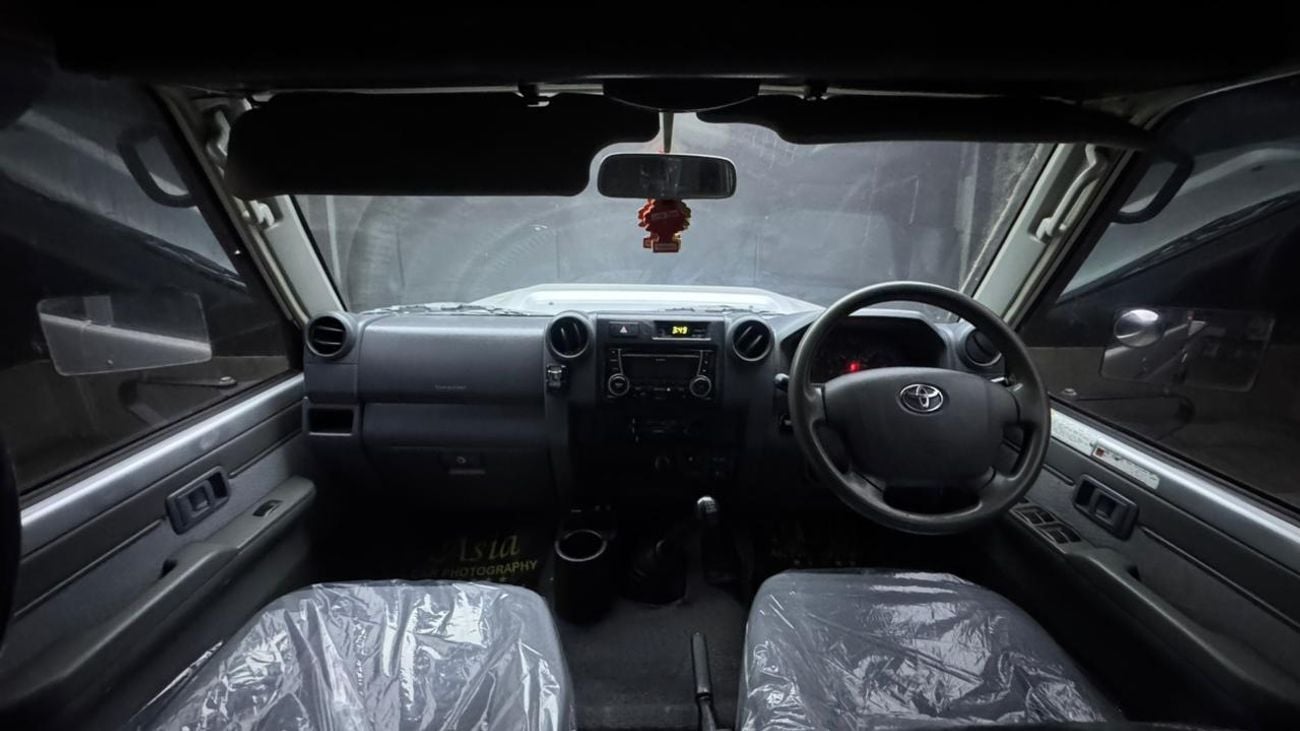 Toyota Land Cruiser Pick Up RIGHT HAND VEHICLE ONLY FOR EXPORT 4.5L