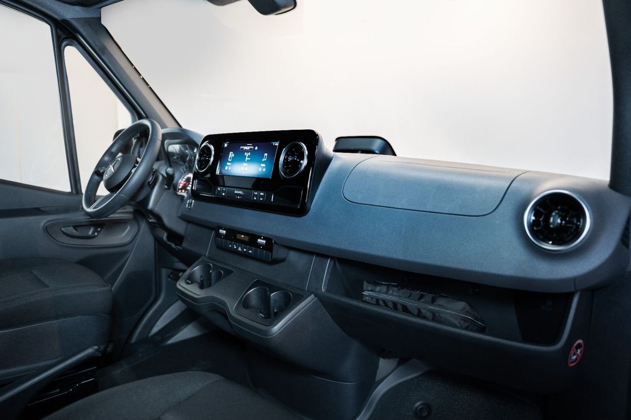 Mercedes-Benz Sprinter Mercedes-Benz Sprinter 519 CDI 2026 | Extra Long | GCC