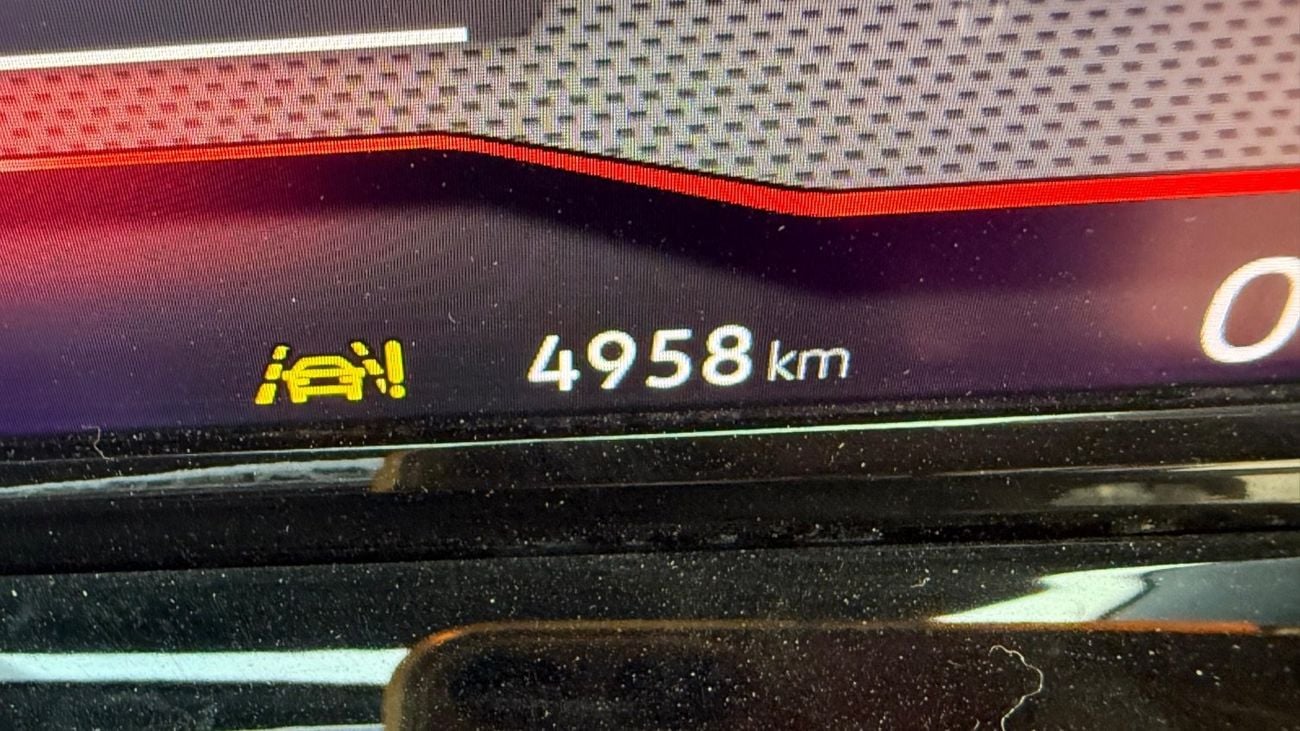 Volkswagen Golf R Base 2.0T