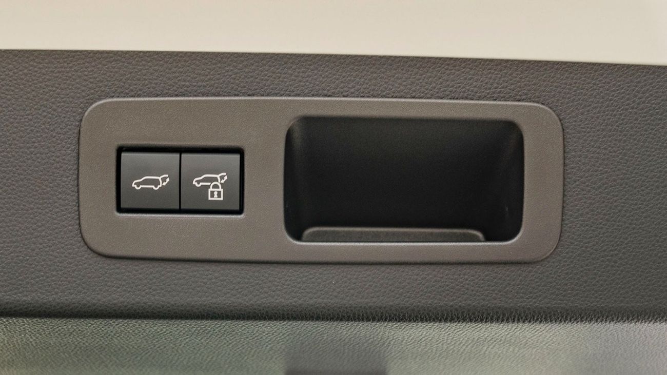 لكزس LX 600 F sport