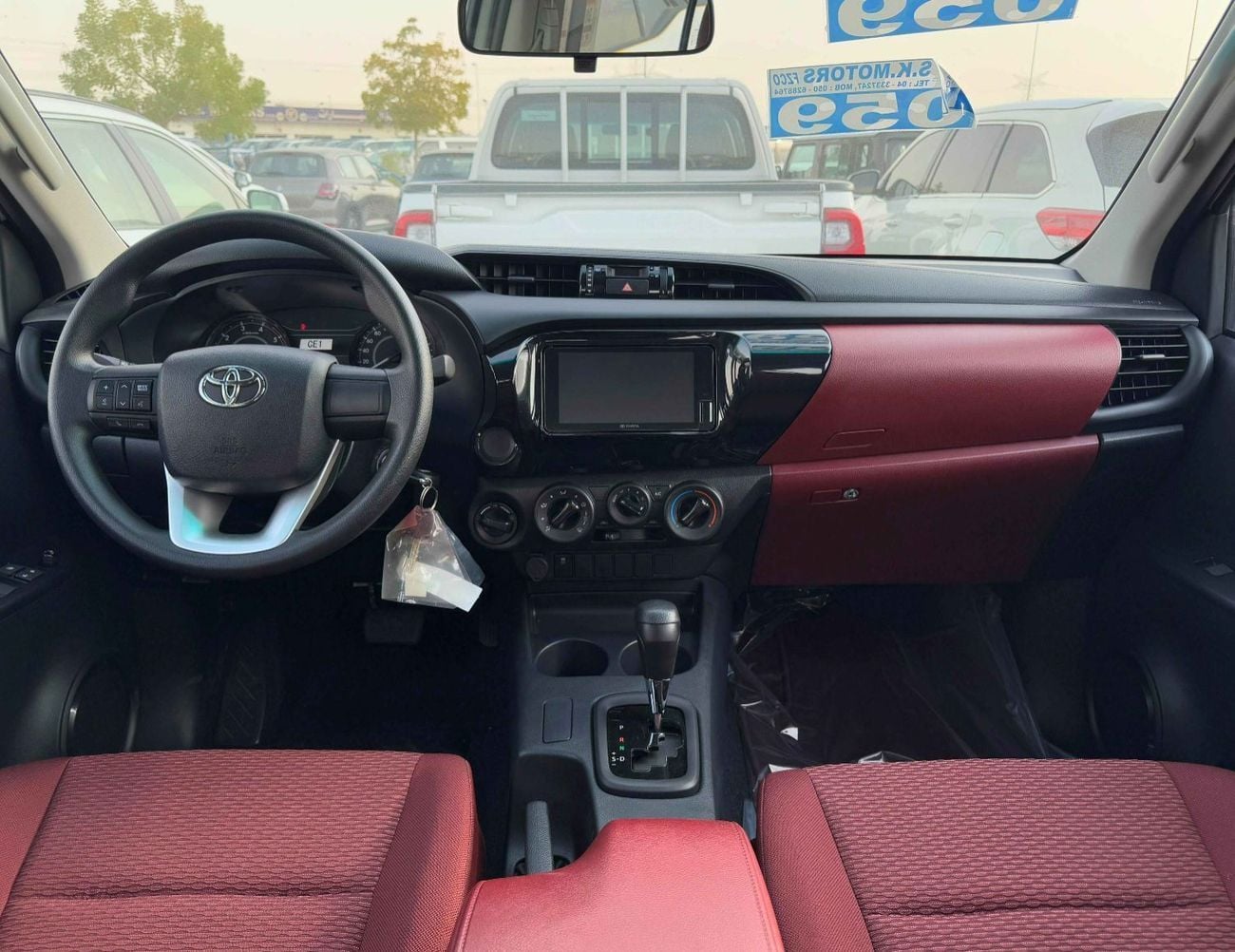 تويوتا هيلوكس BASIC DOUBLE CABIN / 2.4L DIESEL A/T / CHROME HANDLE & REAL CHROME BUMPER (CODE # HD)