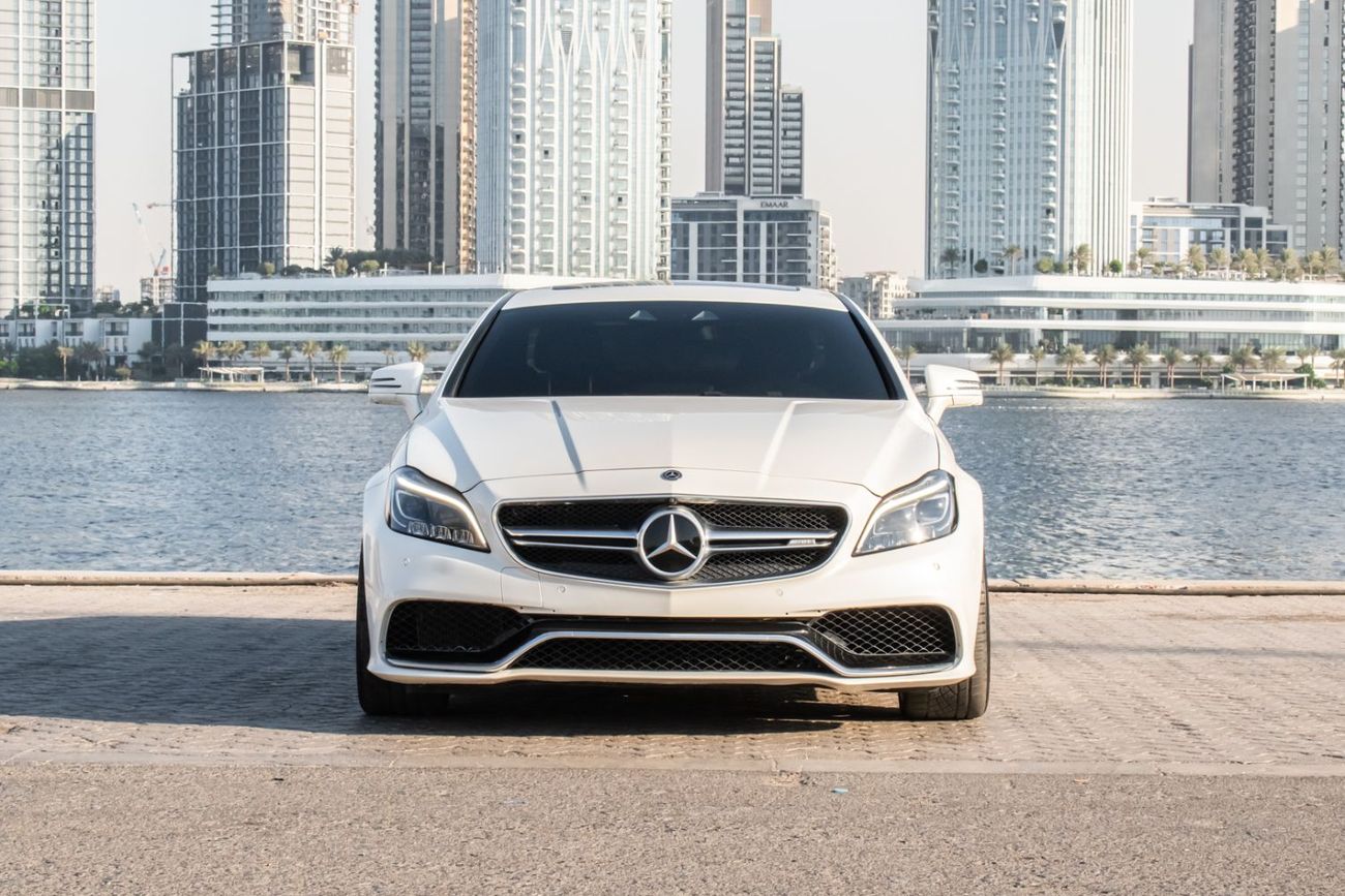 مرسيدس بنز CLS 63 AMG Std 5.0L