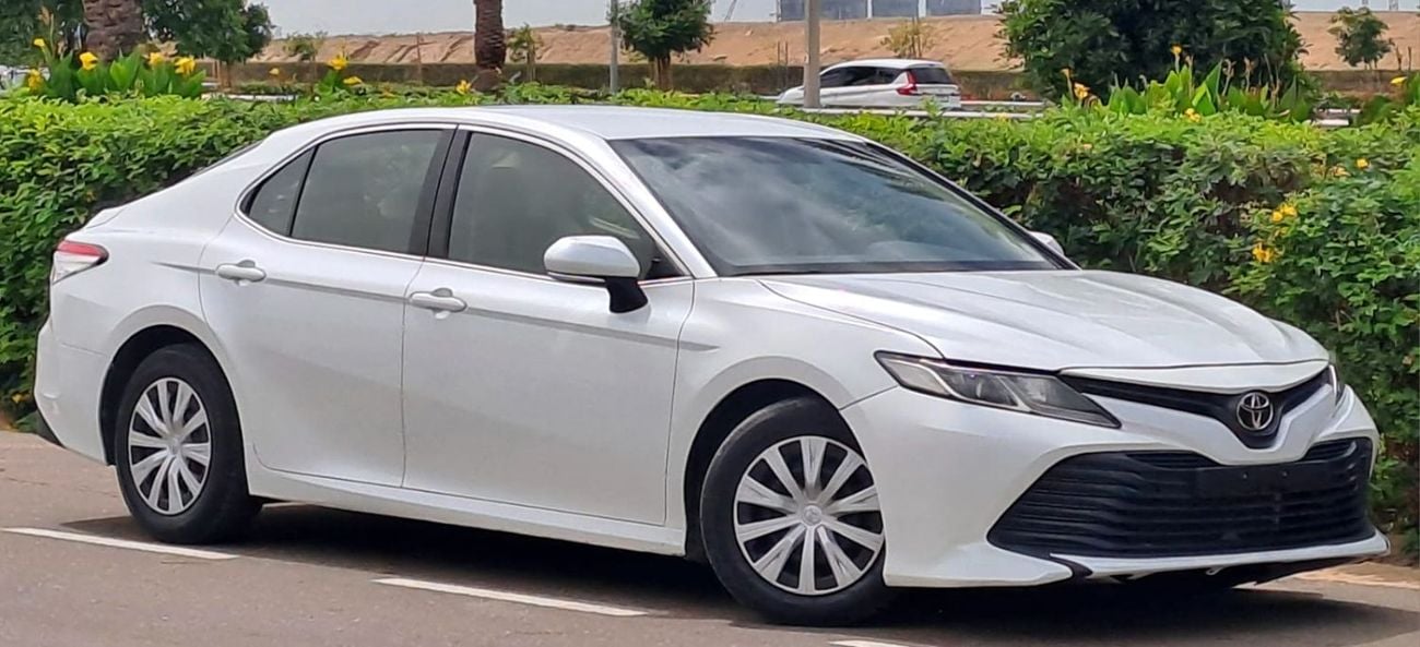 تويوتا كامري GLE 2.5L (204 HP)