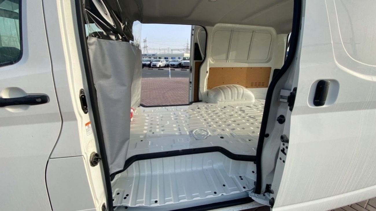 تويوتا هاياس BRAND NEW CARO VAN 2022 5 DOORS FOR EXPORT ONLY