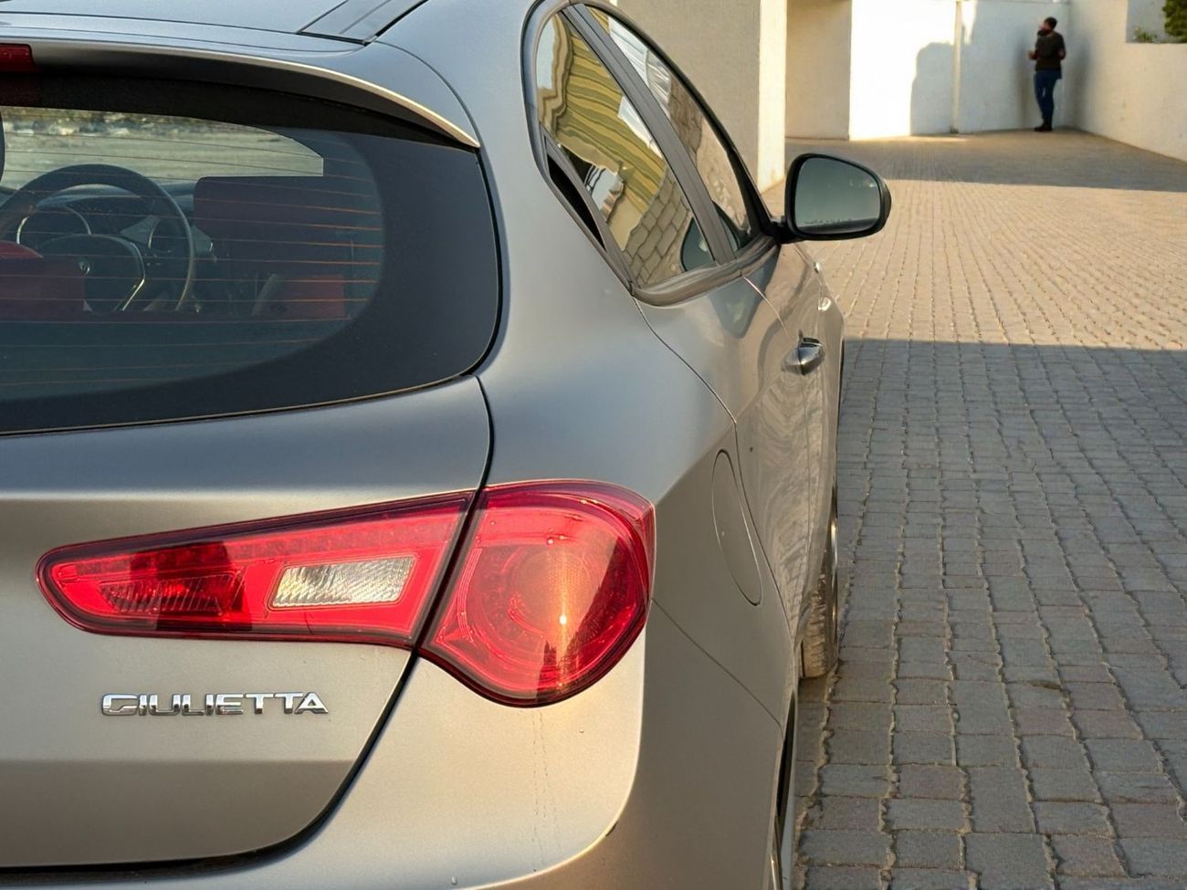 ألفا روميو جوليتا Veloce A/T | 2018 | GCC SPECS | Full Service History | AED 630 per month