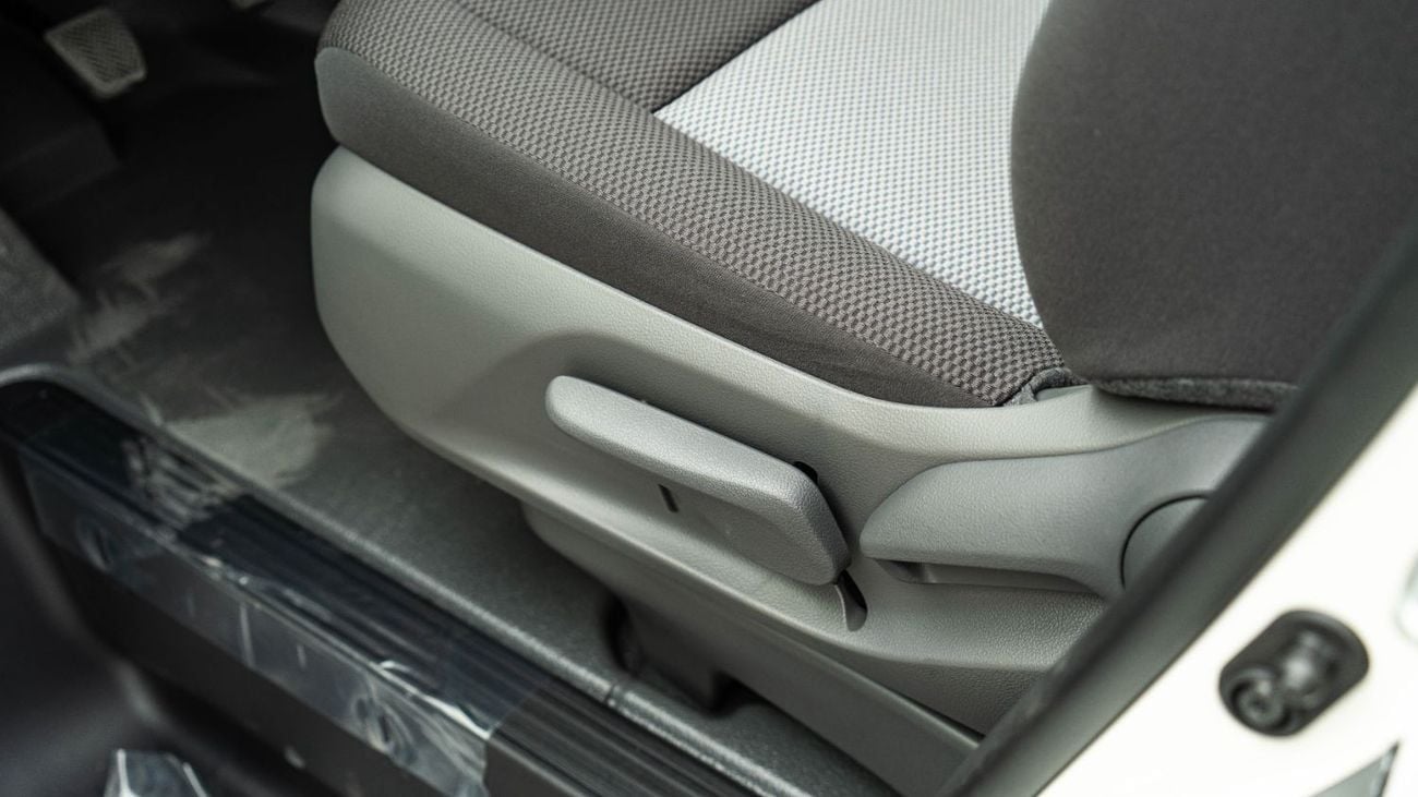 Toyota Hiace Hiace 3.5 high roof || Automatic || 2025