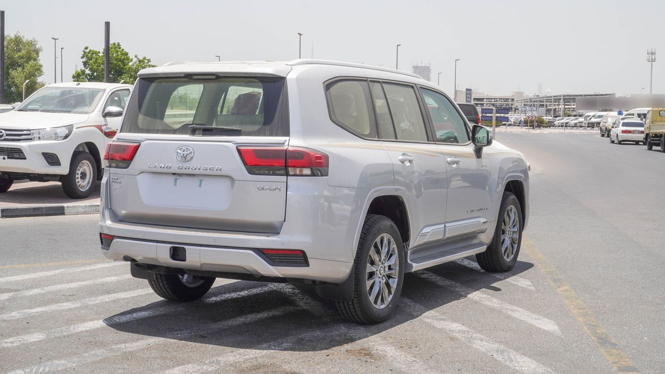 تويوتا لاند كروزر GXR 3.5 L V6