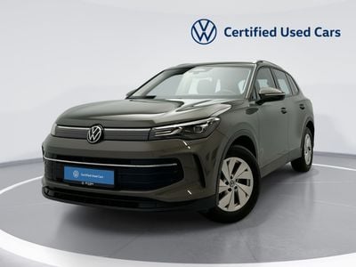فولكس واجن تيجوان LIFE 1.4L | LED Headlamps | Heated Folding Mirrors | 17" Alloy Wheels