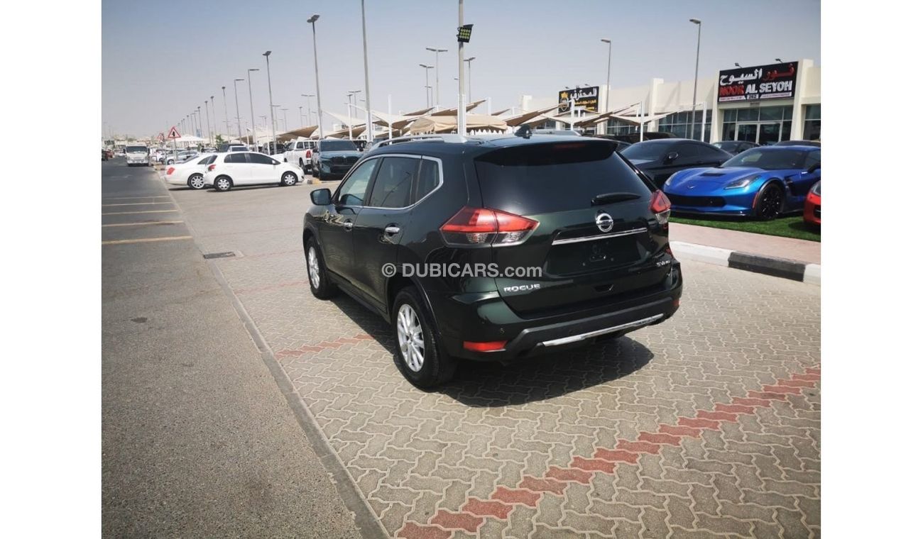 Nissan Rogue SV - AWD