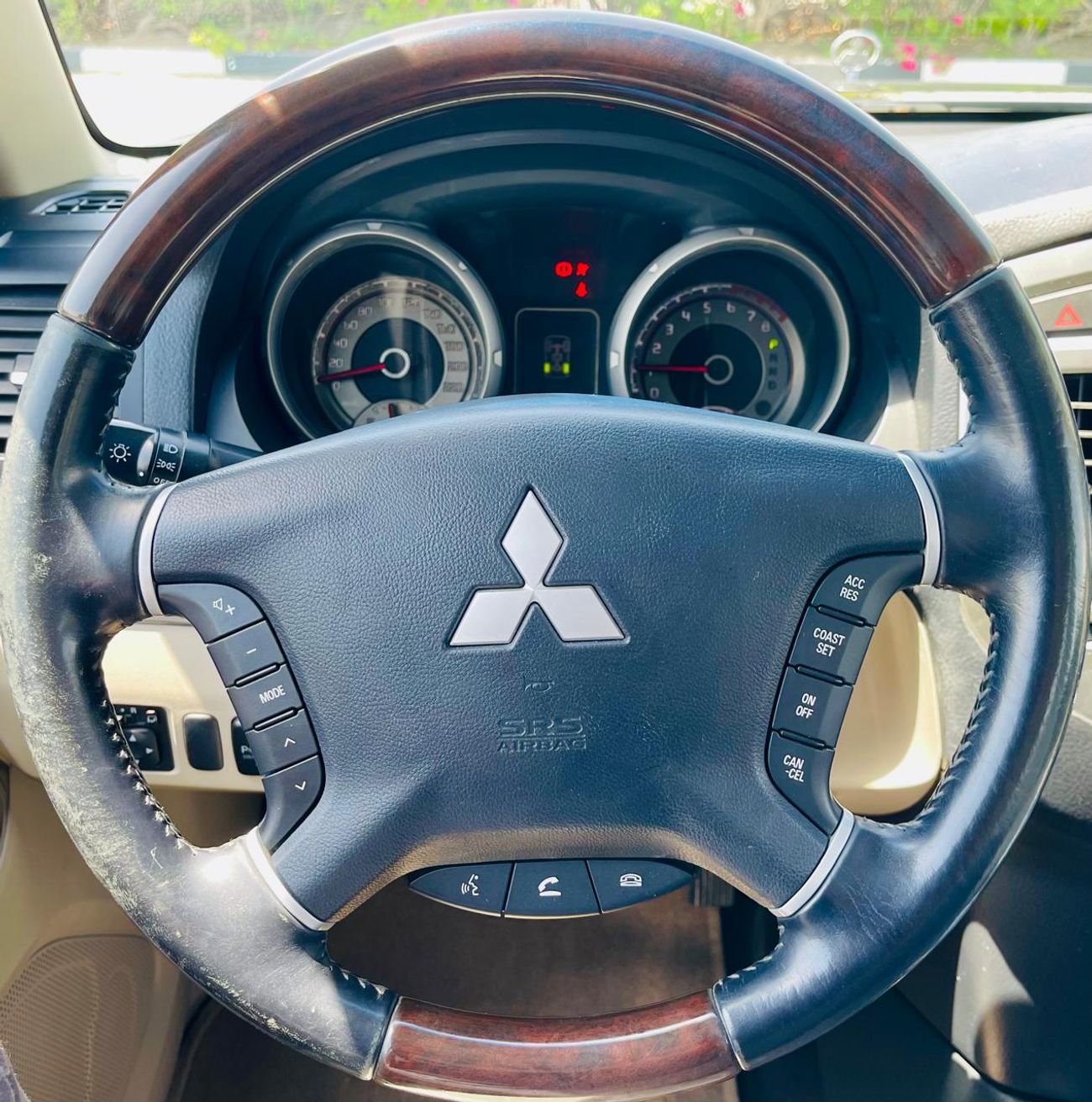 Mitsubishi Pajero GLS 3.5L Original Paint 2016 GCC