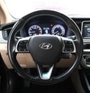 Hyundai Sonata Limited Hyundai Sonata 2019 GCC mid-range in excellent condition, inside and out