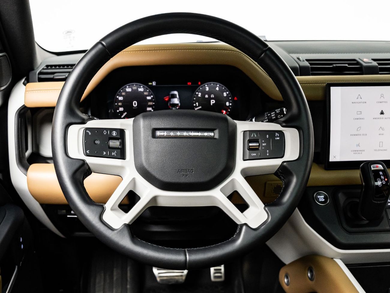 Land Rover Defender P400 110 X-Dynamic HSE 3.0L (5 Seater) 2025 Land Rover Defender 110 P400 HSE X-Dynamic, 2029 Land Ro