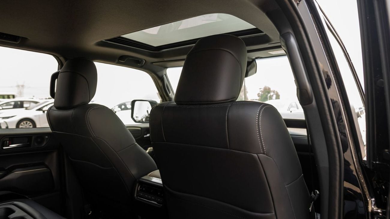 تويوتا برادو Toyota Prado Premium 2.4L petrol MY 2025