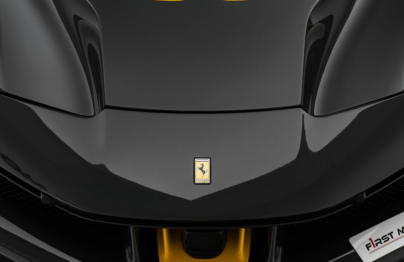 Ferrari SF90 STRADALE 4.0L Twin-Turbocharged V8 Engine + 3 electric motors