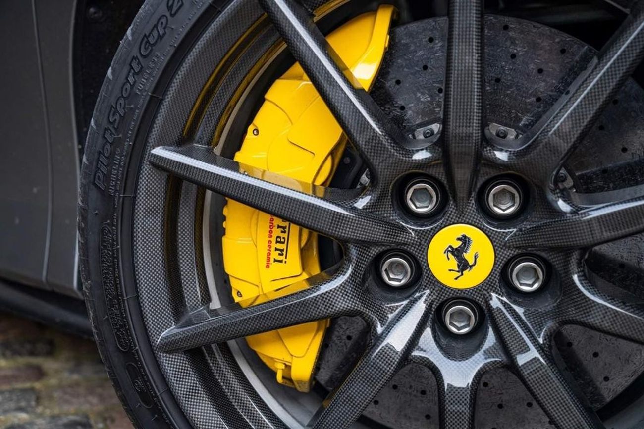 Ferrari SF90 Stradale Std