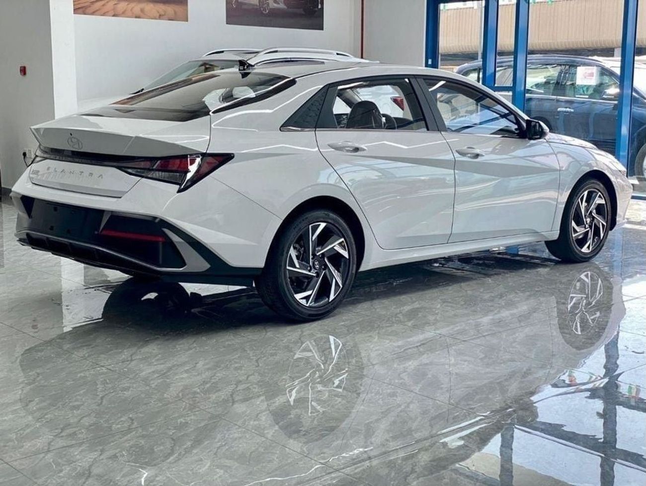 Hyundai Elantra GLX ELITE 1.5L White