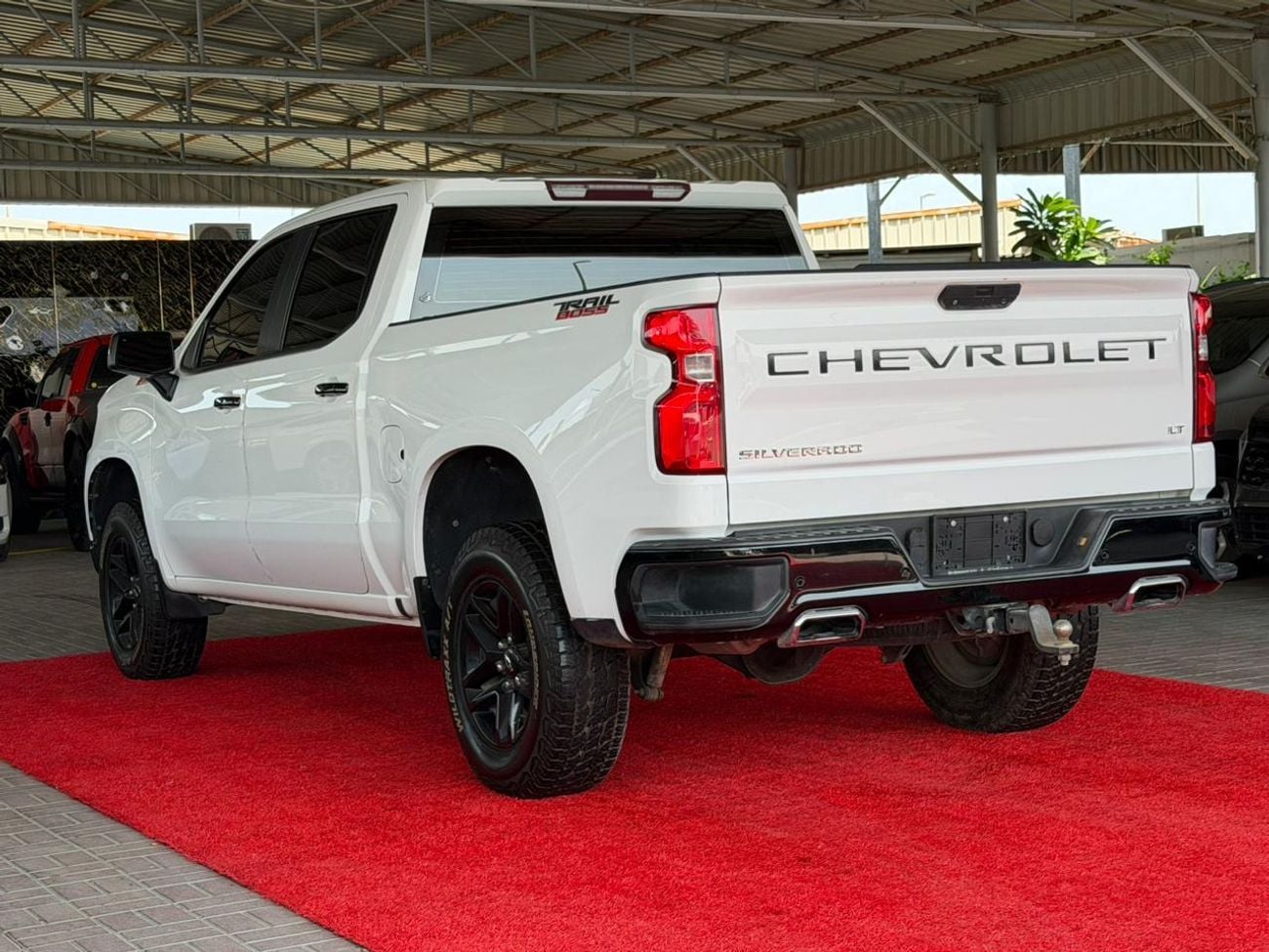 Chevrolet Silverado 1500 CAB/CREW TRAILBOSS Z71