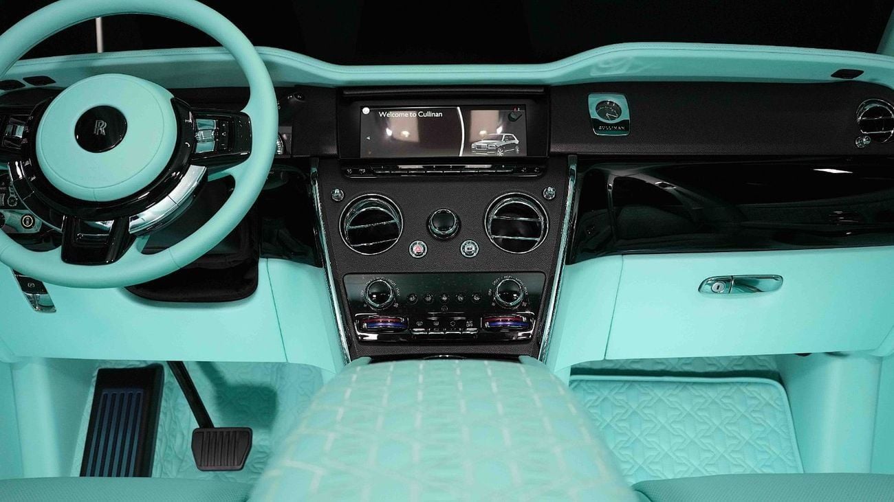 Rolls-Royce Onyx Cullinan | LIMIITED OFFER | NEW | 2024 | V12 | 563 HP | 3-YEAR WARRANTY AND SERVICE