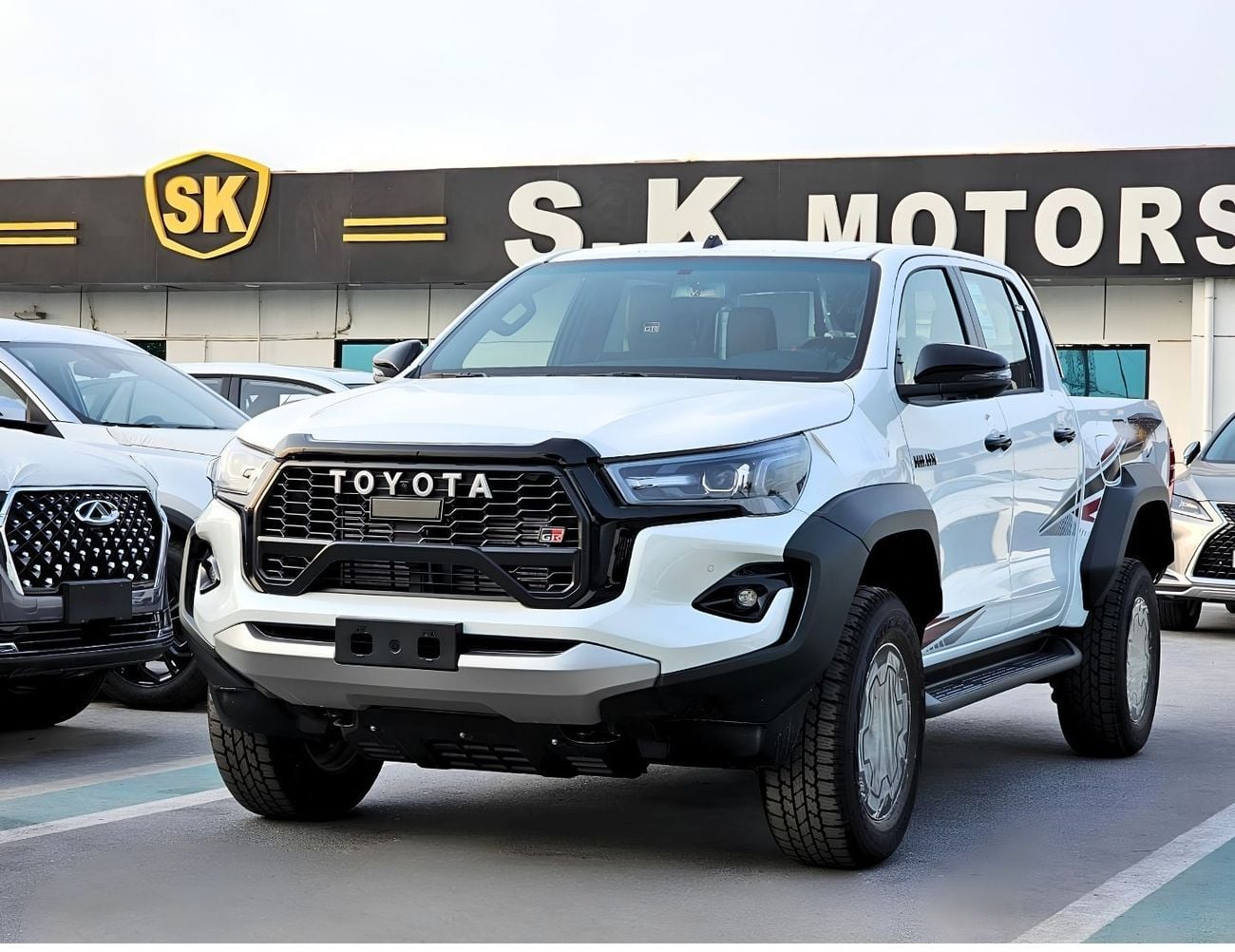 Toyota Hilux GR SPORT EXL || 2.8L DIESEL V4 | DRIVER PWR SEAT WITH LEATHER SEATS | 360*CAMERA (CODE # HDGRO)