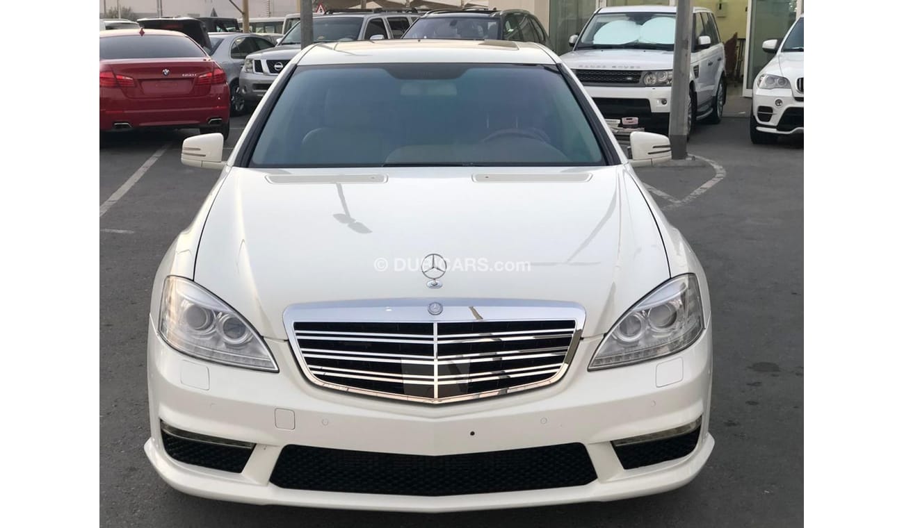 مرسيدس بنز S 550 موديل 2009 حاله ممتازه من الداخل والخارج فل مواصفات محول 2013 كت AMG  فل مواصفات كراسي جلد ومثبت سرع