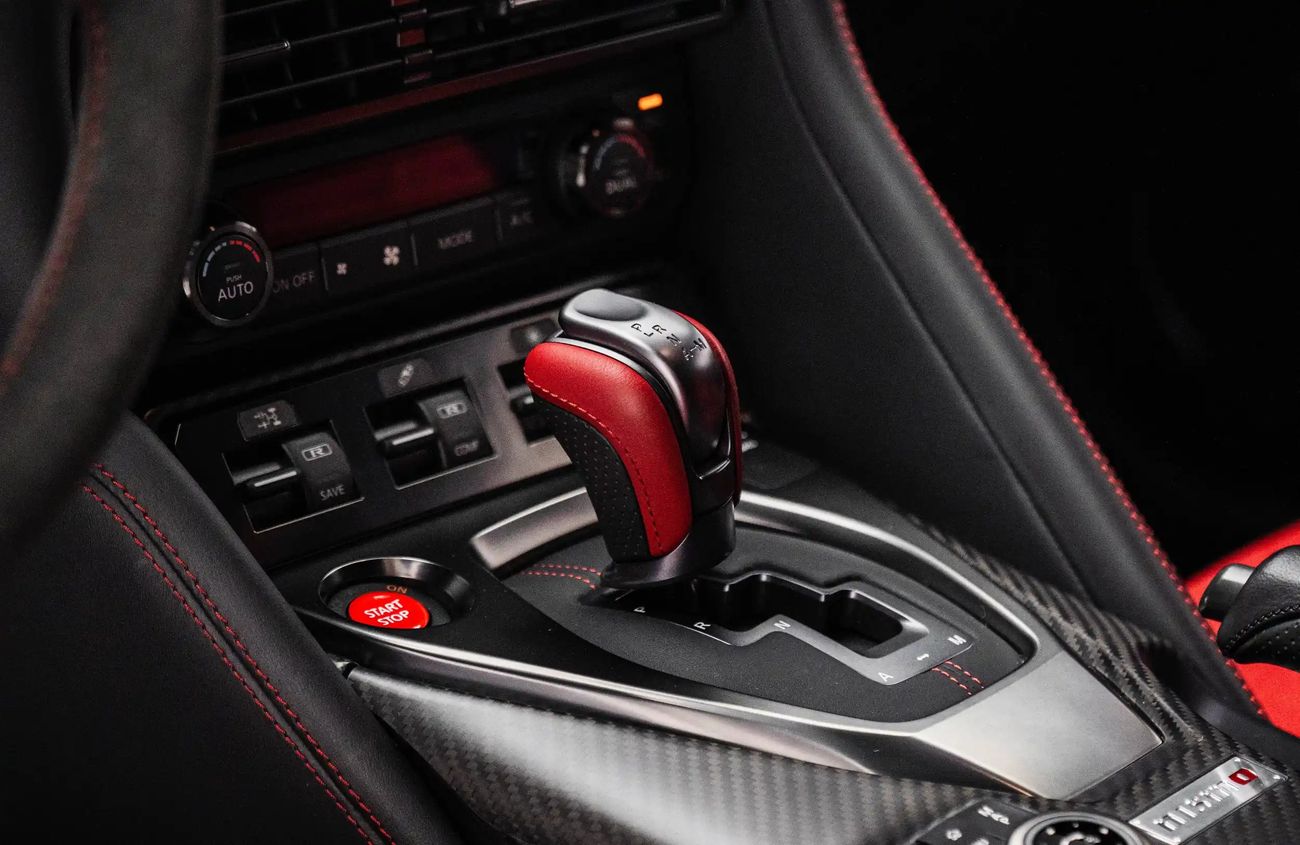 نيسان جي تي ار 3.8L V6 Twin-Turbocharged Engine