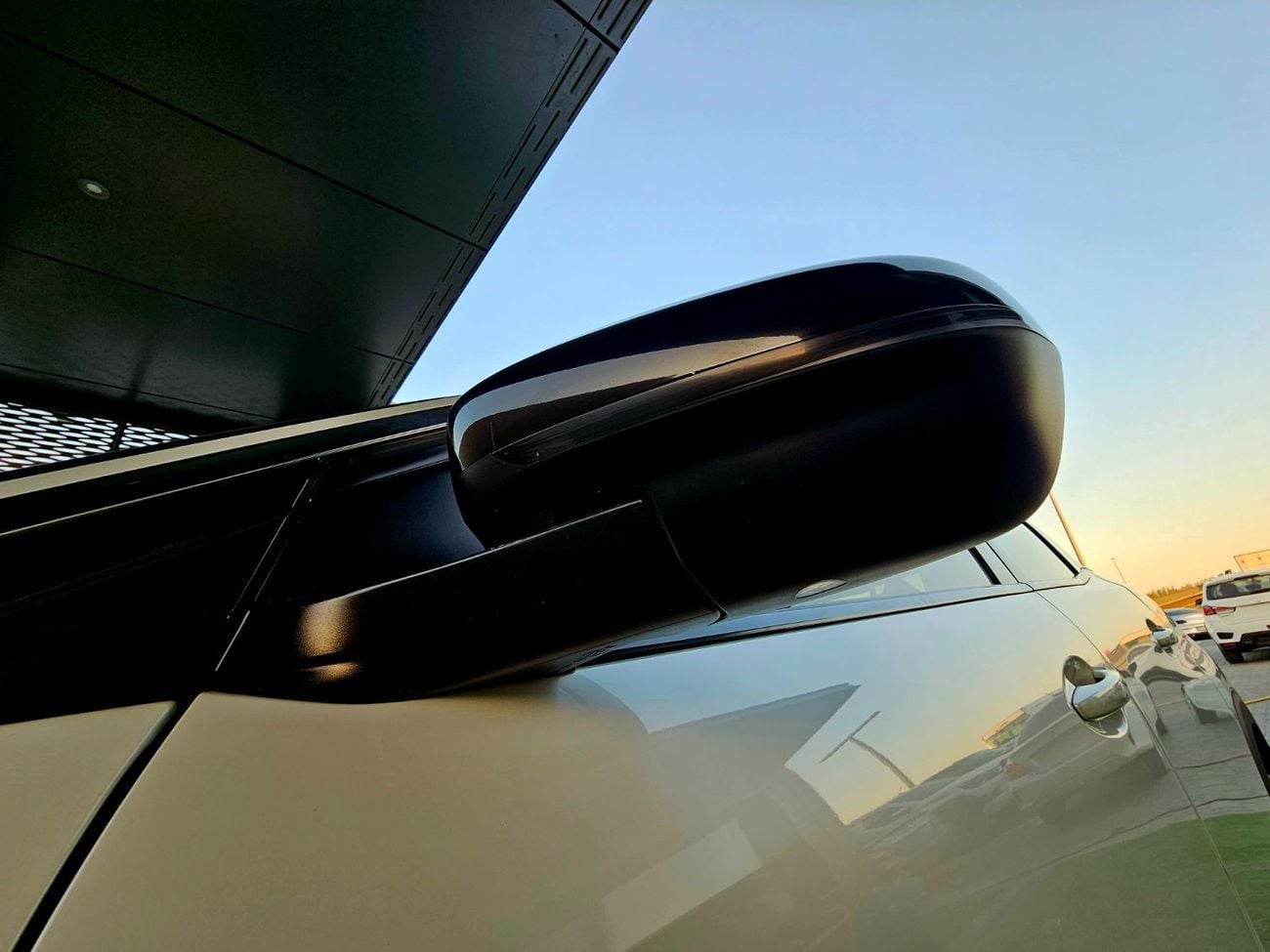 بيجو 3008 / 1.6 V4/ ORIGINAL PAINT/ SINGLE OWNER/ LOW KMS