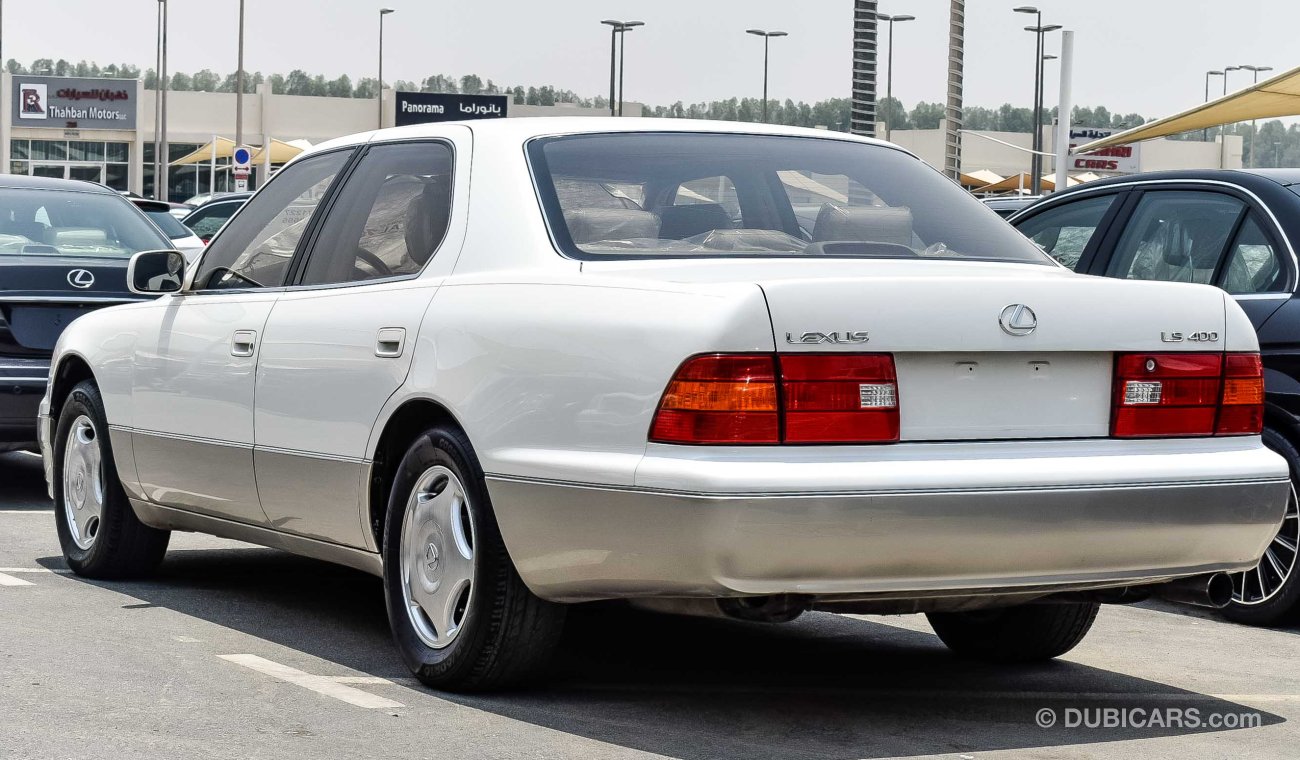 Lexus LS 400