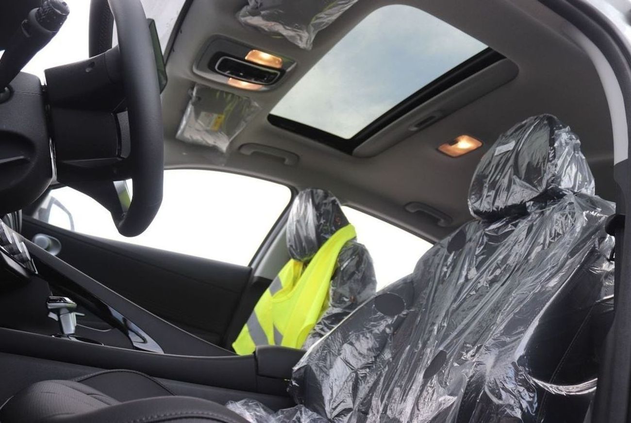 Hyundai Elantra 1.5l , LEATHER SEAT, PUSH START, SUNROOF, MODEL 2025 CHINA SPECS